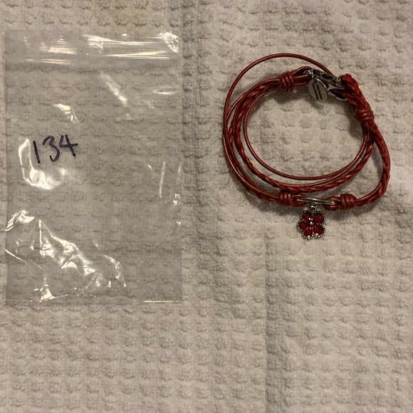 Lizzy James Red Leather Wrap Bracelet - Picture 3 of 6